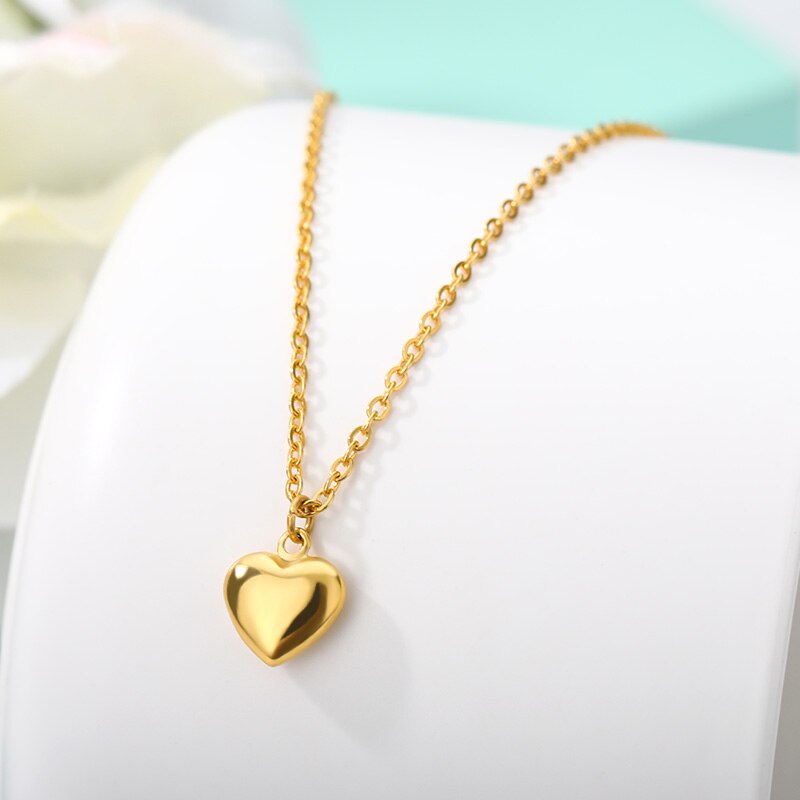 Classic 18kt Gold Plated Heart Necklace for Valentine's Day